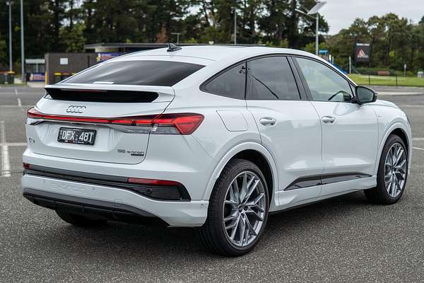 2024 Audi Q4 e-tron 55 F4