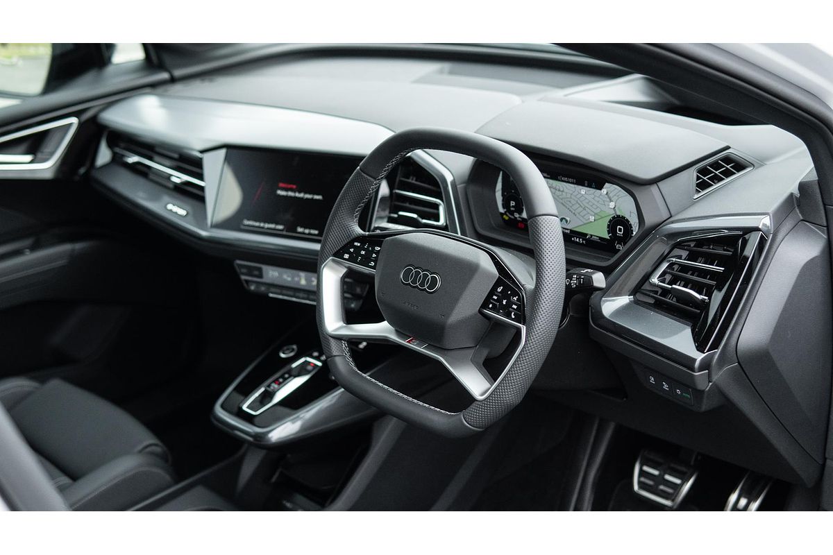 2024 Audi Q4 e-tron 55 F4