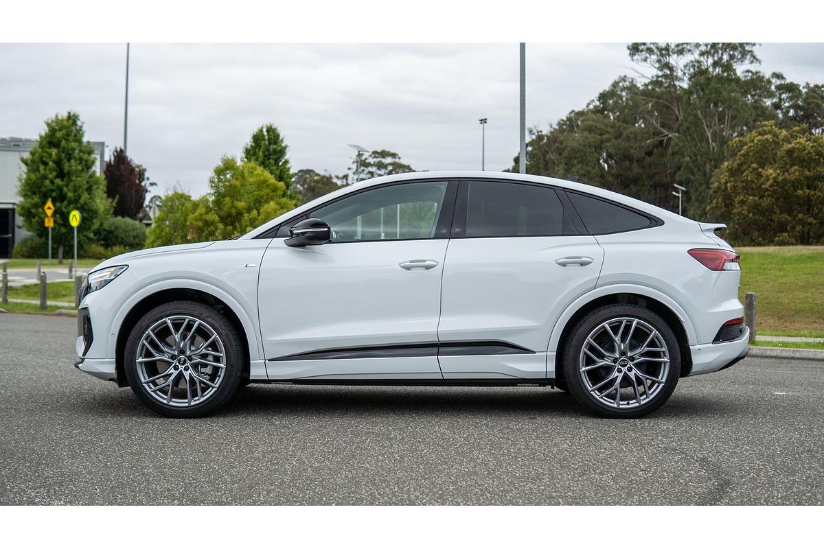 2024 Audi Q4 e-tron 55 F4