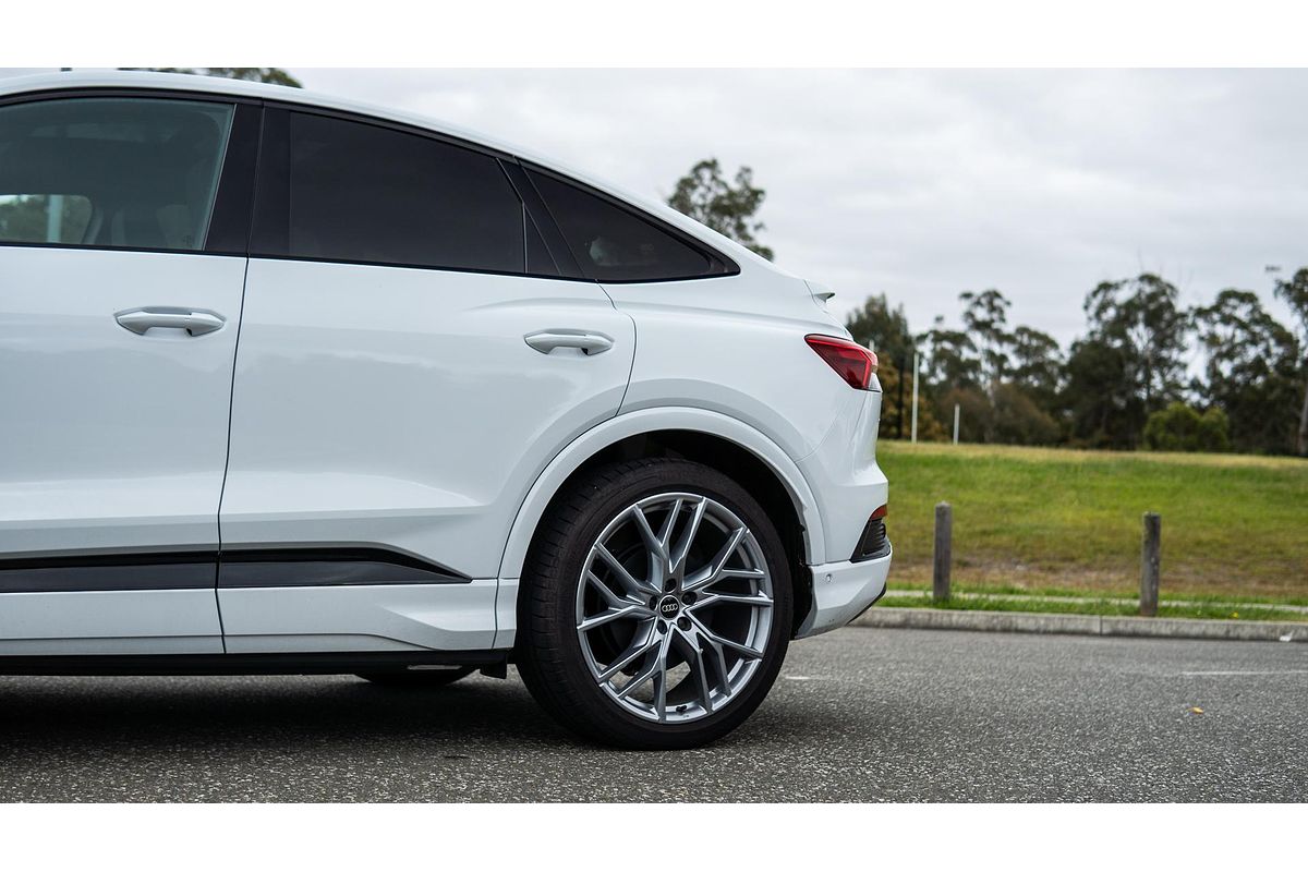 2024 Audi Q4 e-tron 55 F4