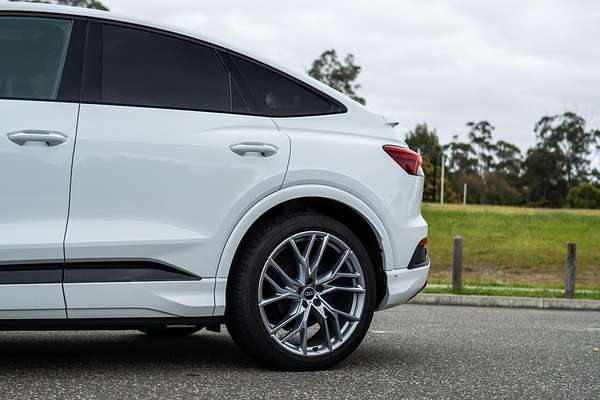 2024 Audi Q4 e-tron 55 F4