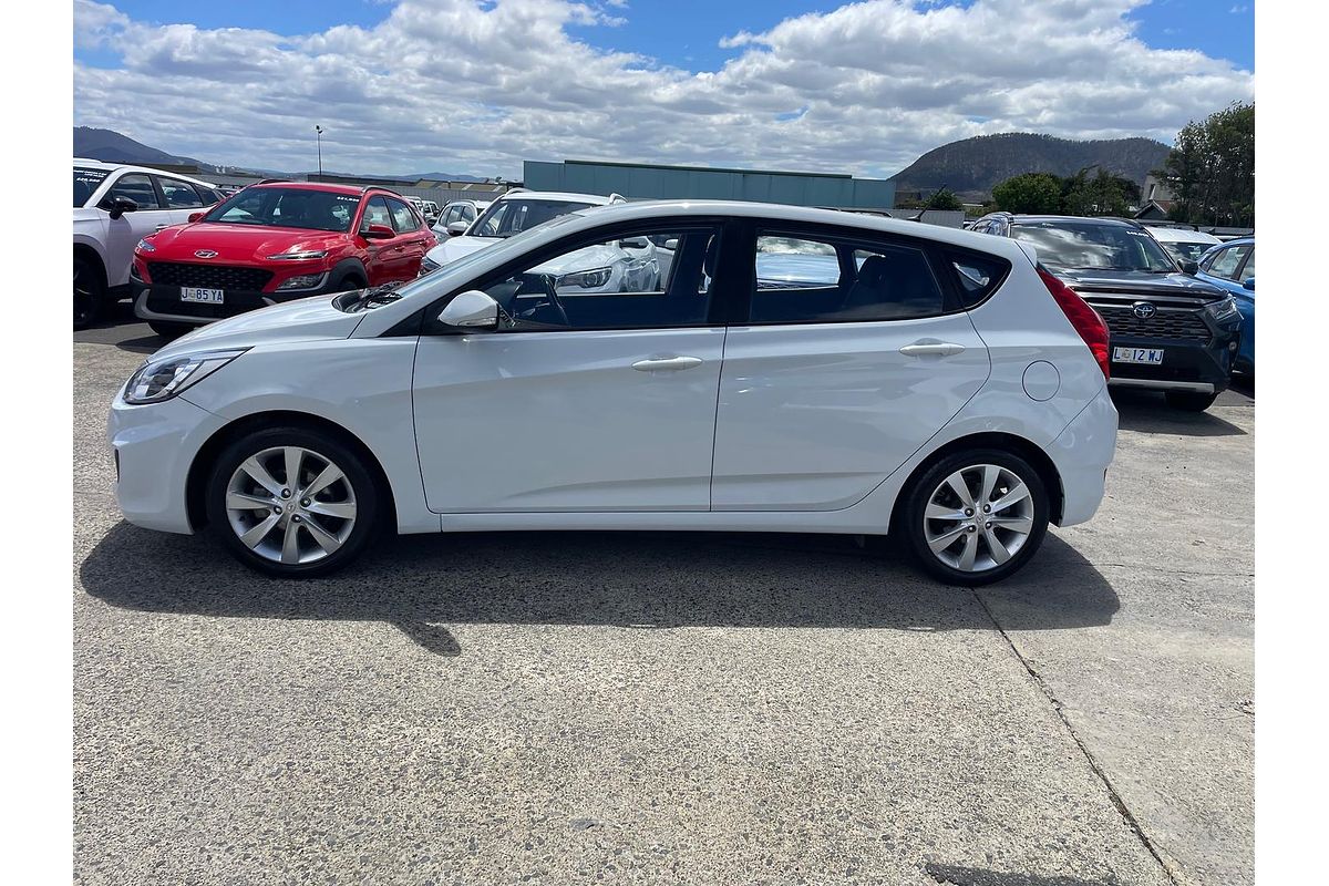 2018 Hyundai Accent Sport RB6