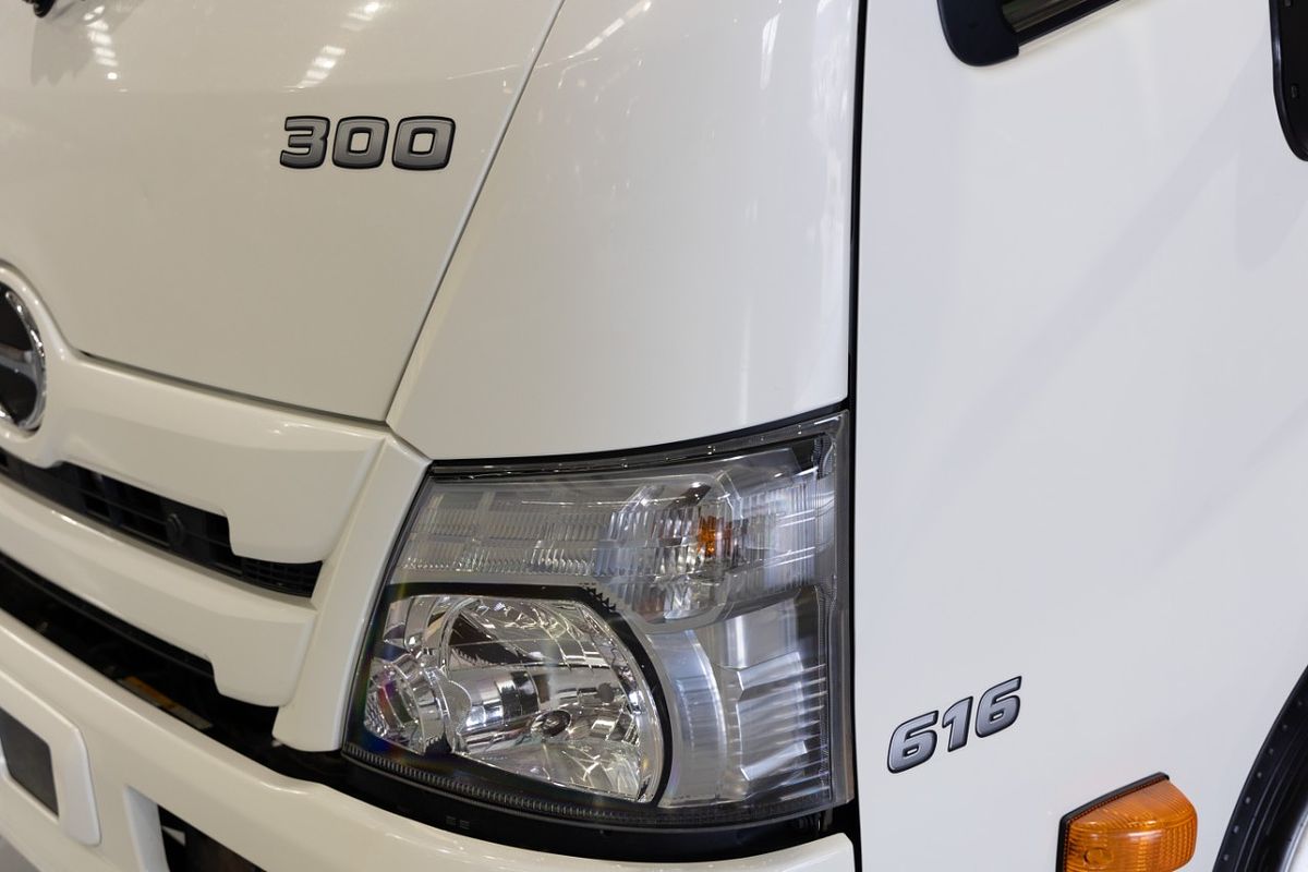 2022 Hino 300 Series 616 4x2