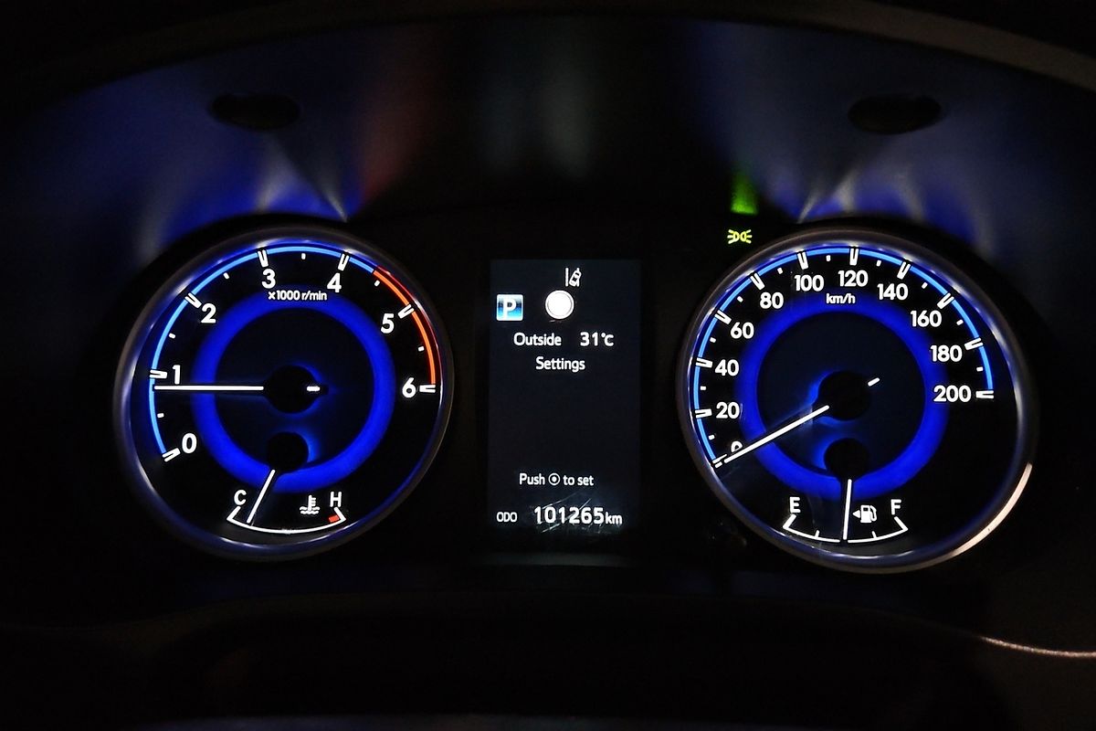 2019 Toyota Hilux SR GUN126R 4X4