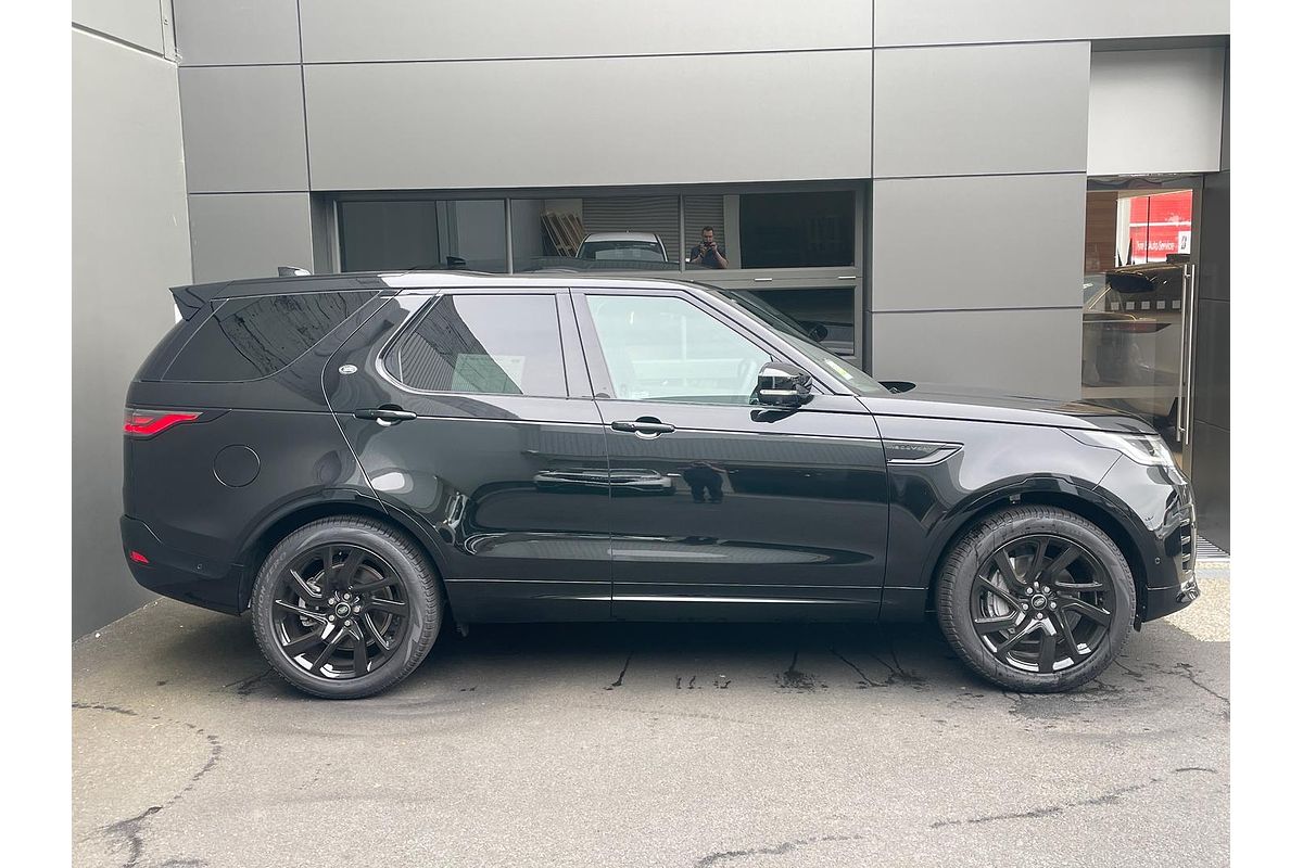 2024 Land Rover Discovery D300 Dynamic HSE Series 5