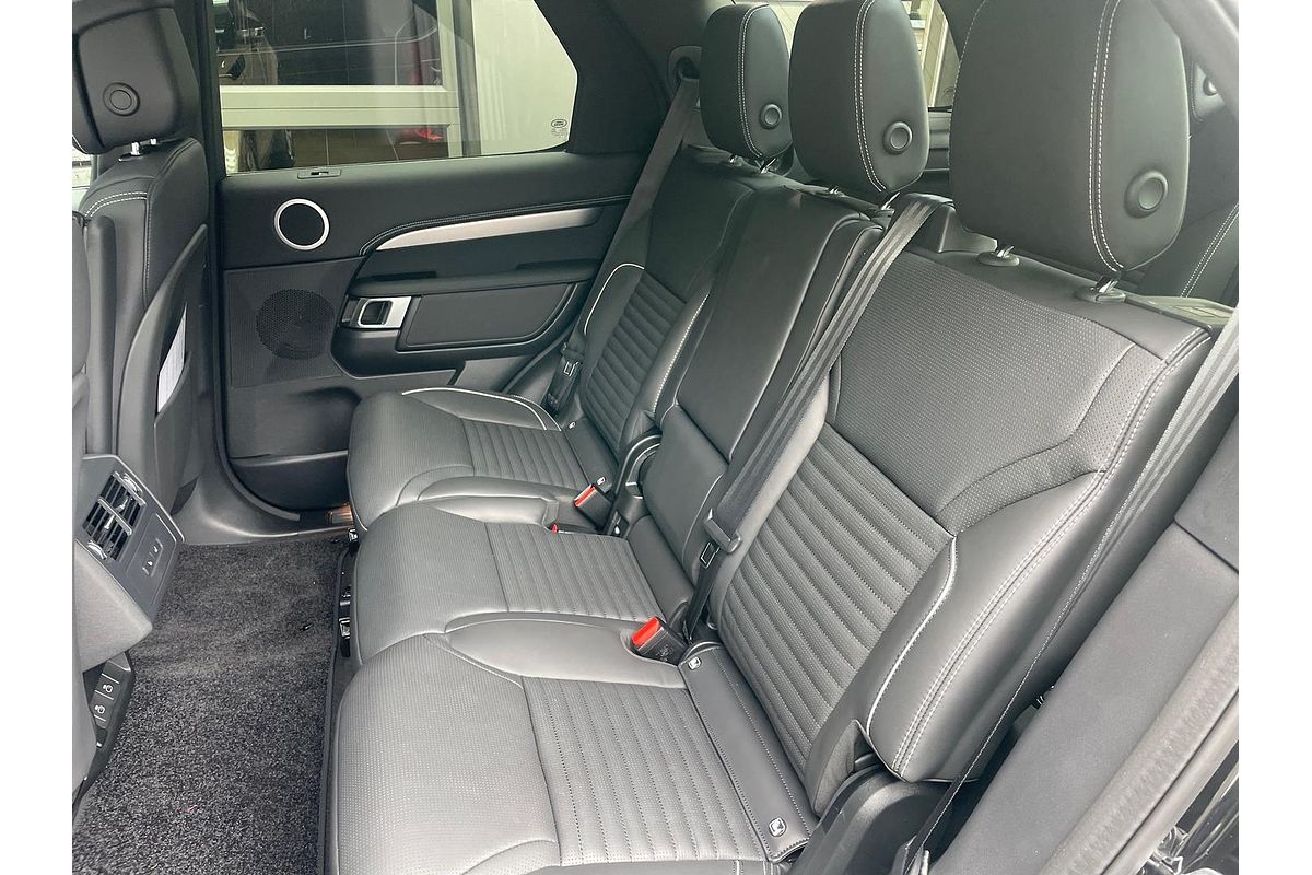 2024 Land Rover Discovery D300 Dynamic HSE Series 5