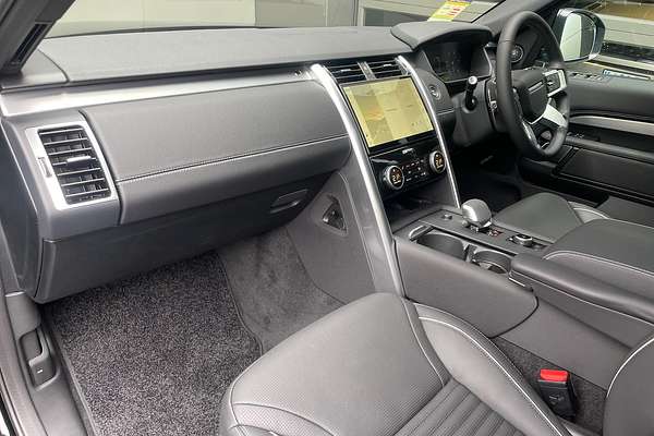 2024 Land Rover Discovery D300 Dynamic HSE Series 5