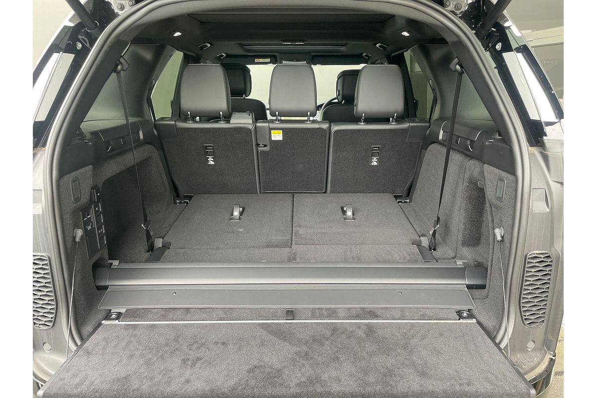 2024 Land Rover Discovery D300 Dynamic HSE Series 5
