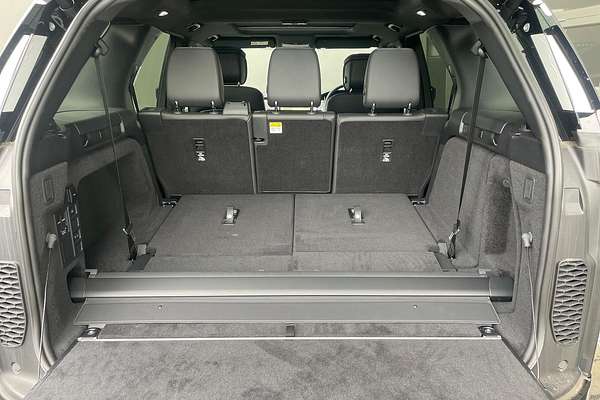 2024 Land Rover Discovery D300 Dynamic HSE Series 5