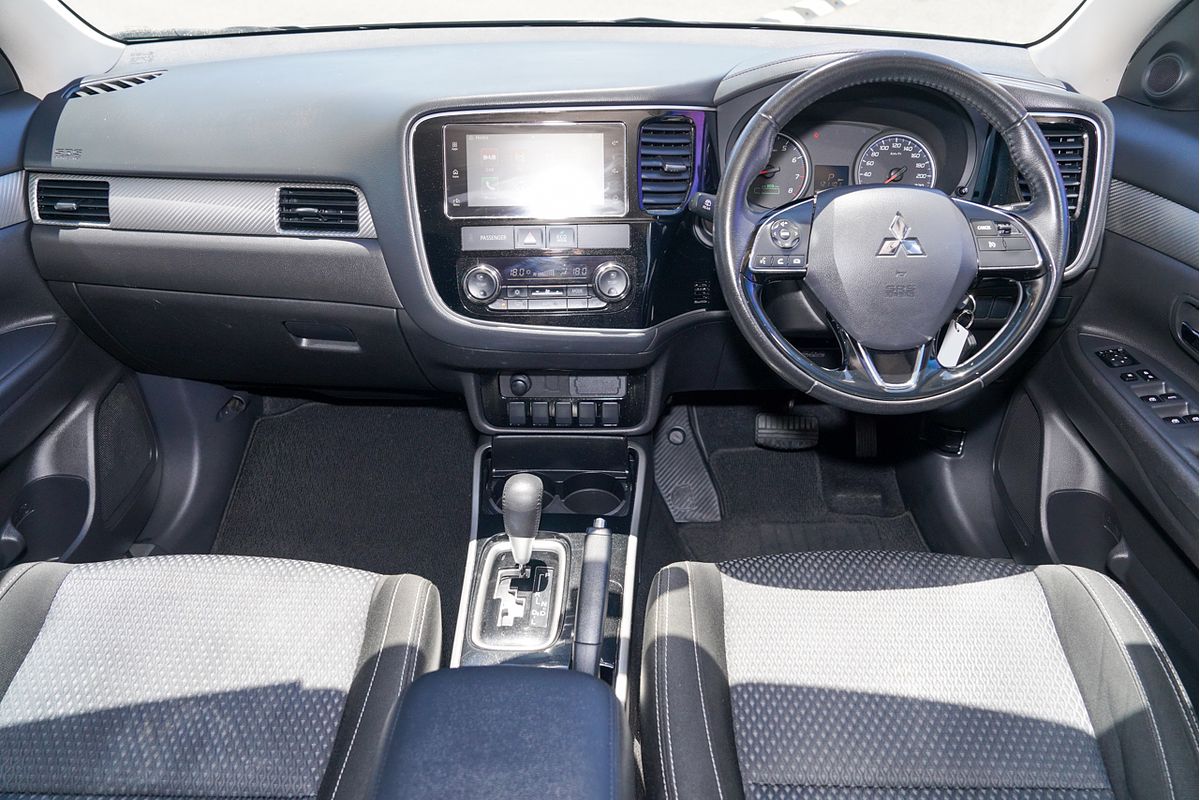 2017 Mitsubishi Outlander LS ZK