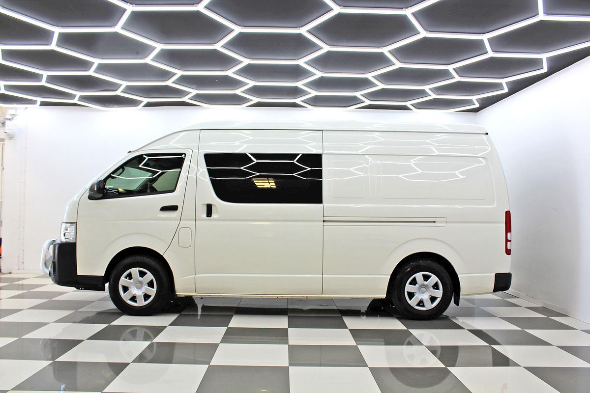 2017 Toyota Hiace KDH221R