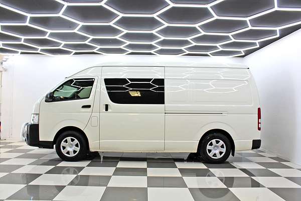 2017 Toyota Hiace KDH221R