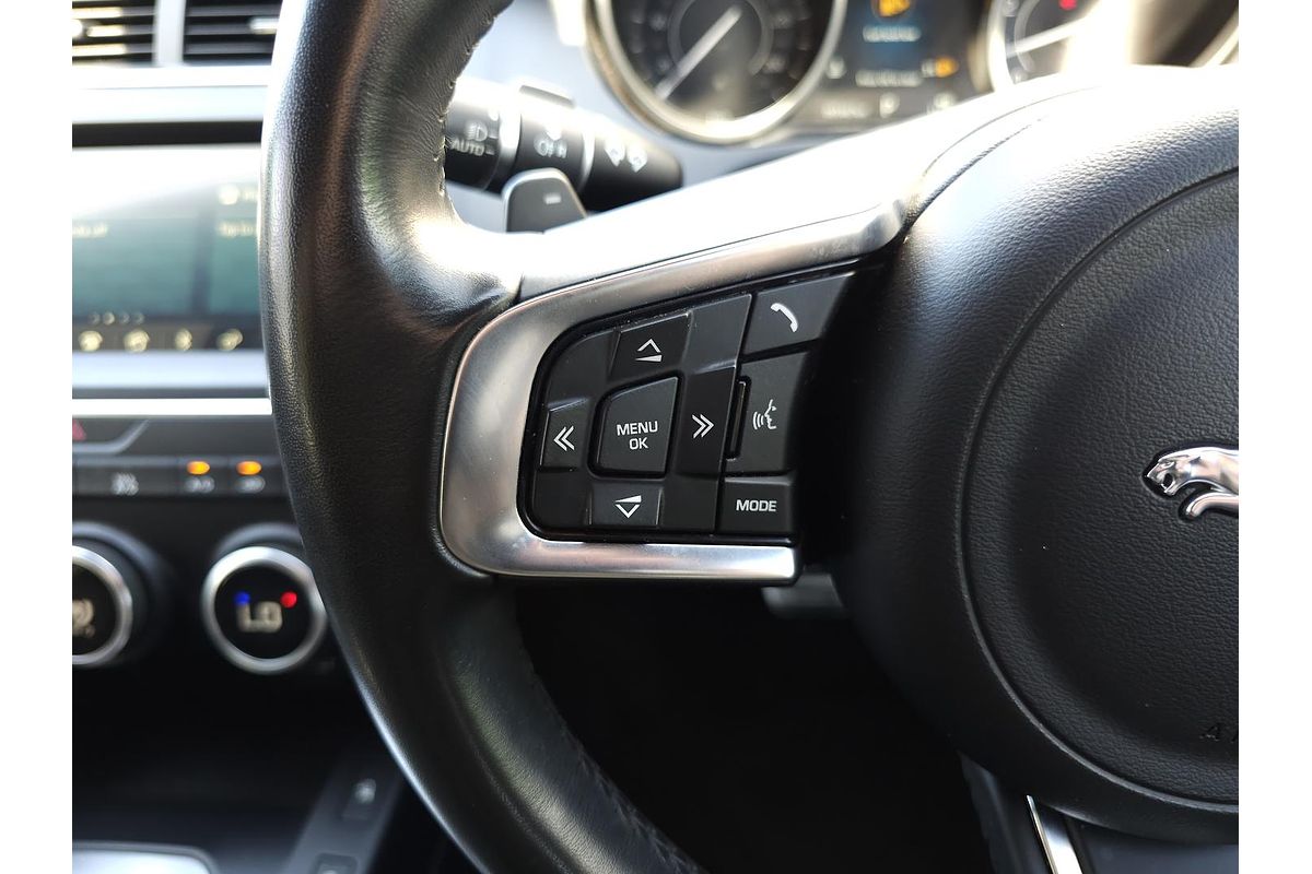 2018 Jaguar E-PACE P250 R-Dynamic S X540