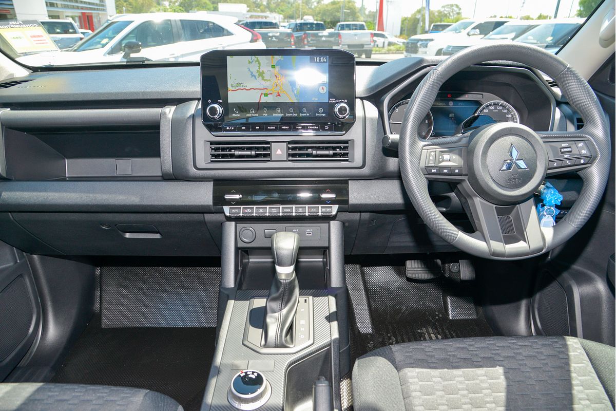 2024 Mitsubishi Triton GLX MV 4X4