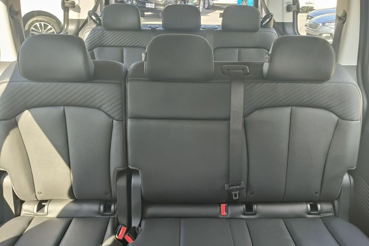 2023 Hyundai STARIA Highlander US4.V2