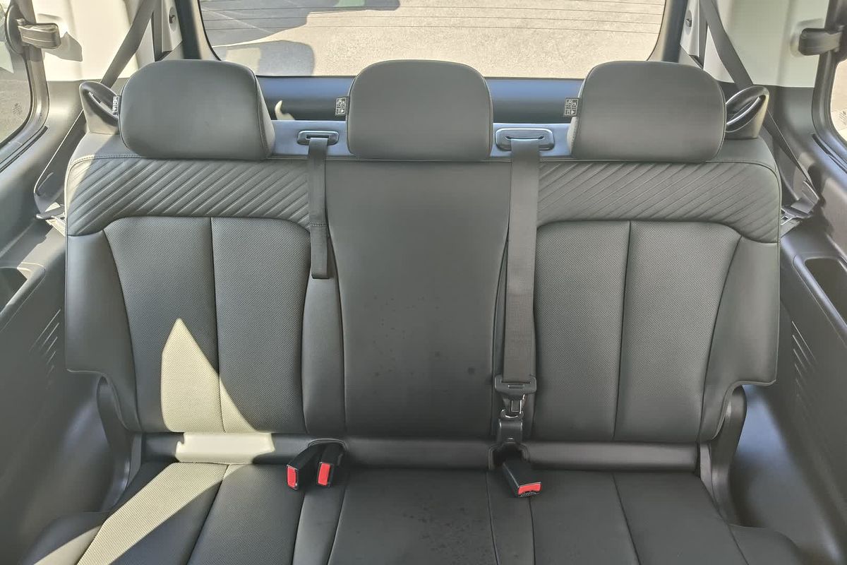 2023 Hyundai STARIA Highlander US4.V2
