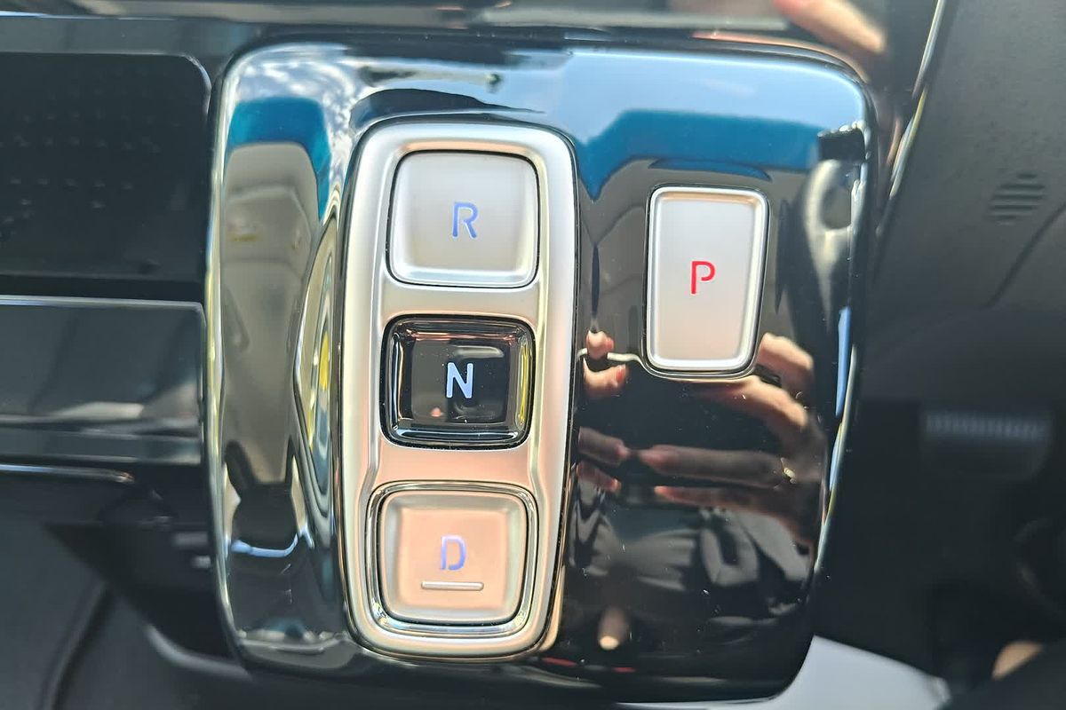 2023 Hyundai STARIA Highlander US4.V2