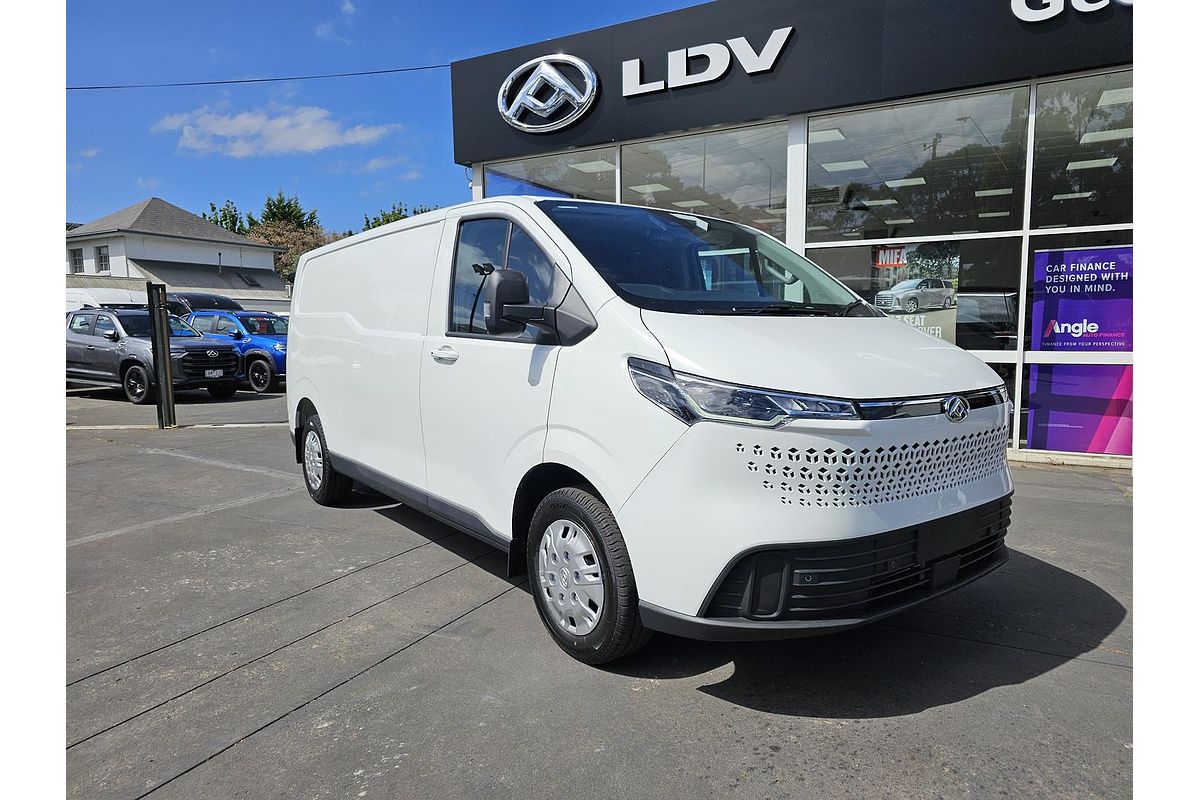 2024 LDV Deliver 7 LWB