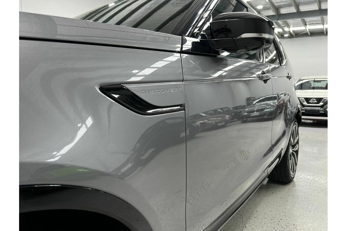 2021 Land Rover Discovery D300 R-Dynamic SE Series 5