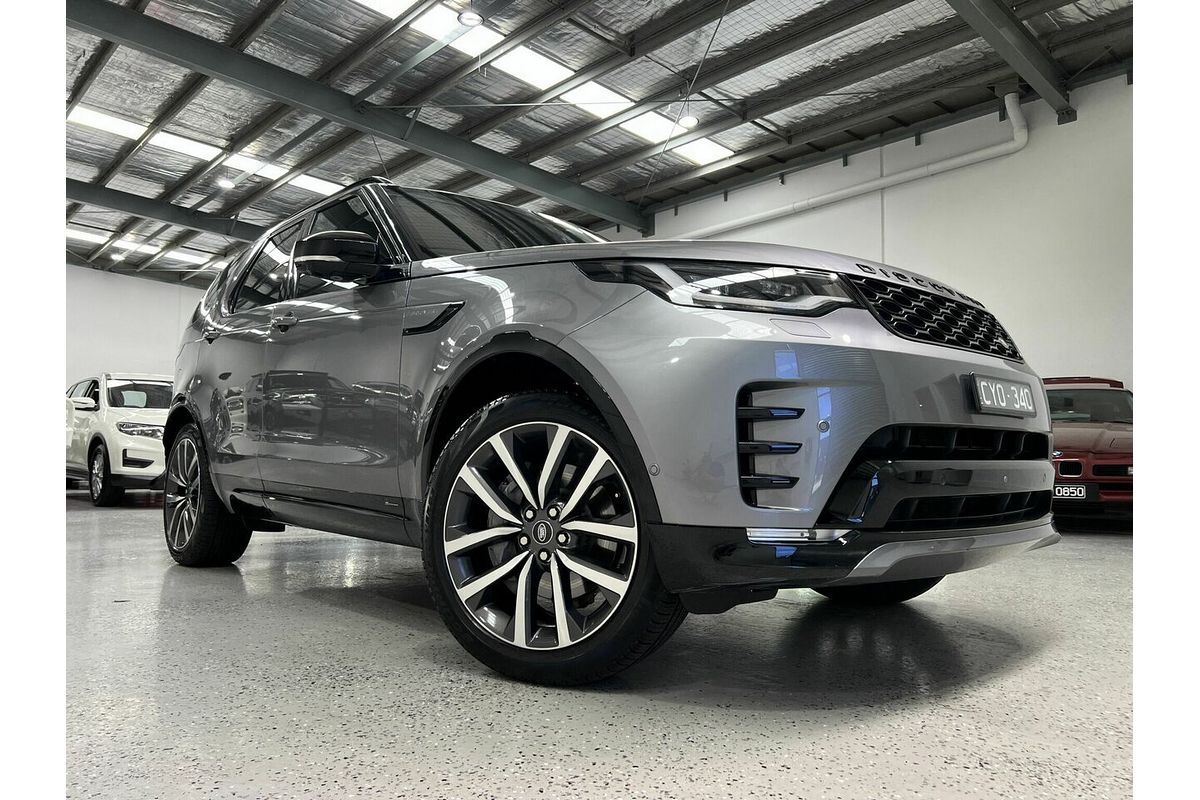 2021 Land Rover Discovery D300 R-Dynamic SE Series 5