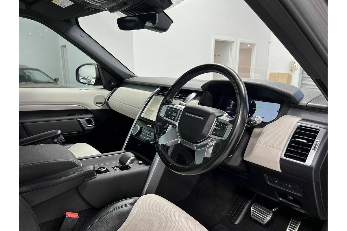 2021 Land Rover Discovery D300 R-Dynamic SE Series 5