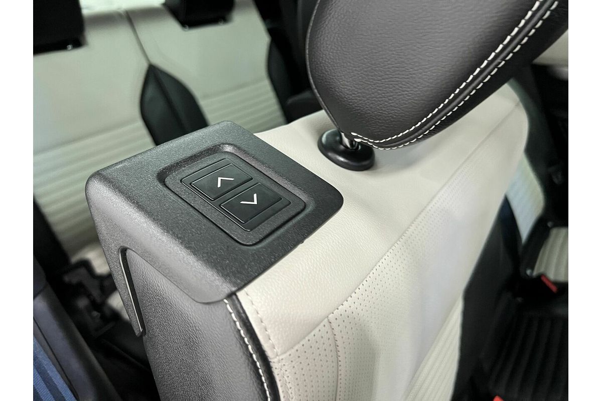 2021 Land Rover Discovery D300 R-Dynamic SE Series 5