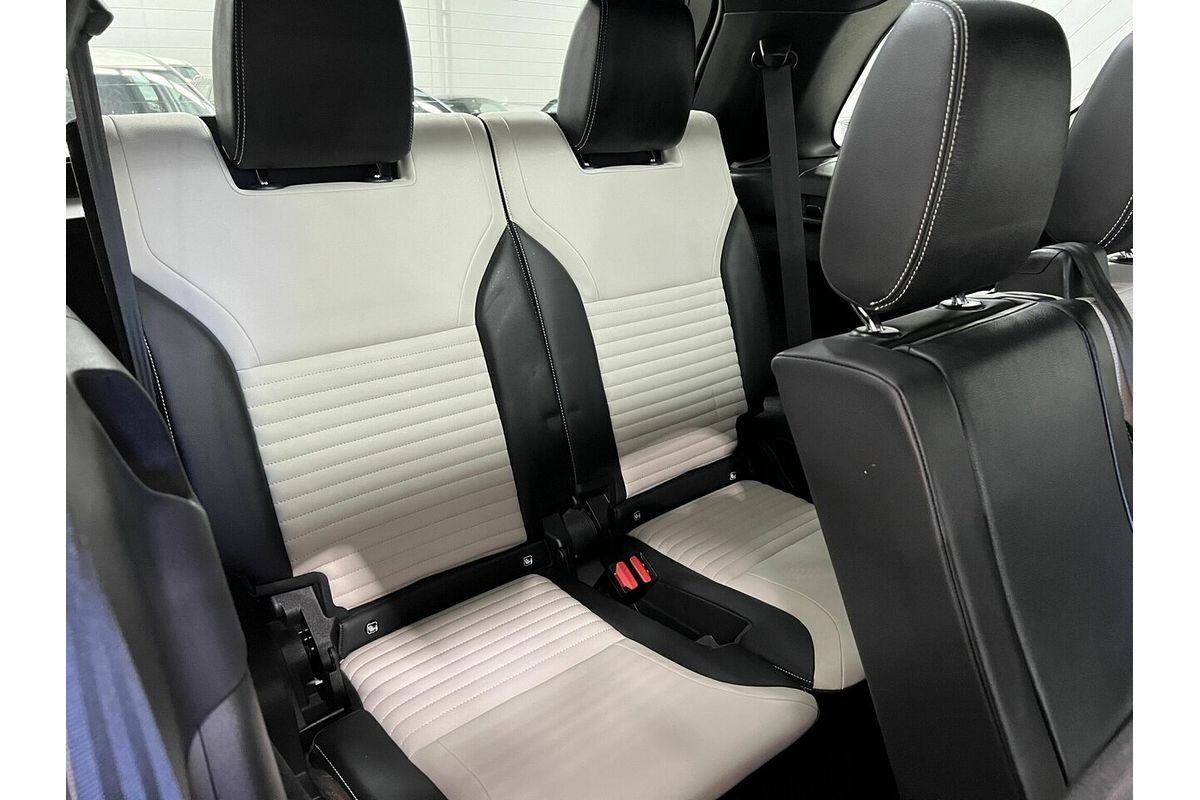 2021 Land Rover Discovery D300 R-Dynamic SE Series 5