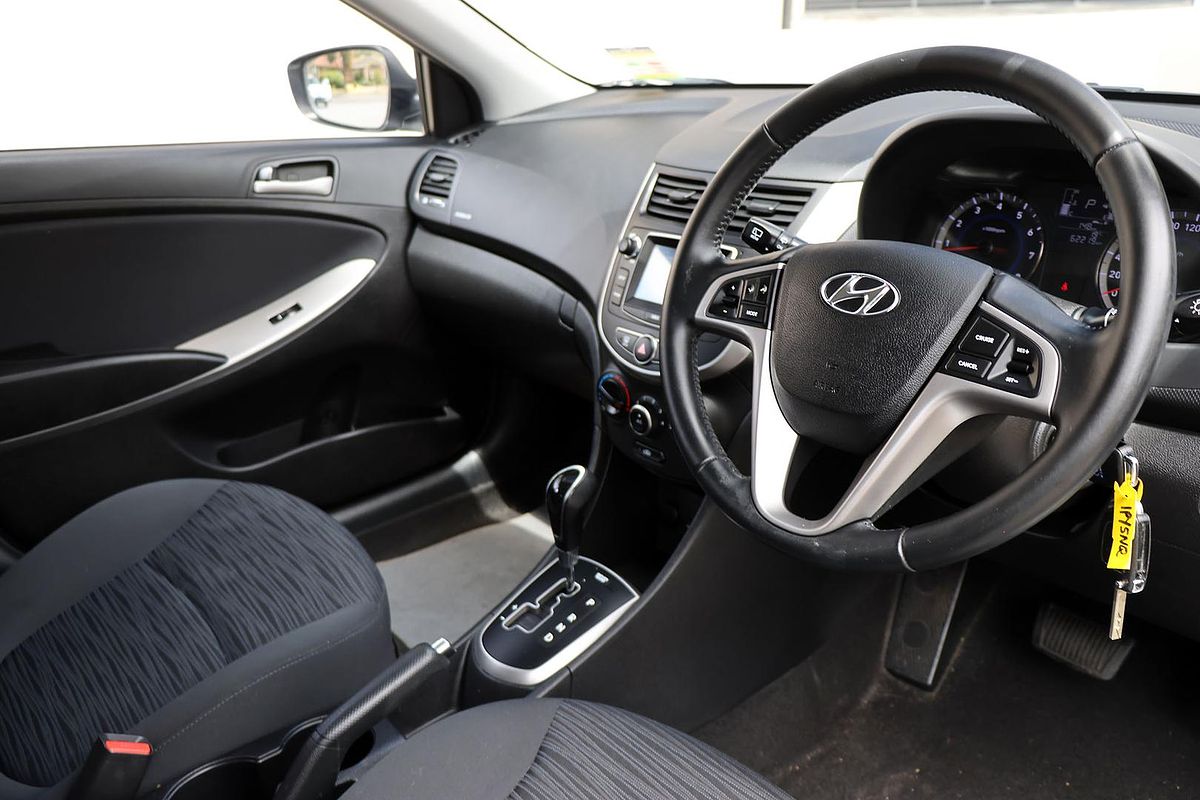 2019 Hyundai Accent Sport RB6