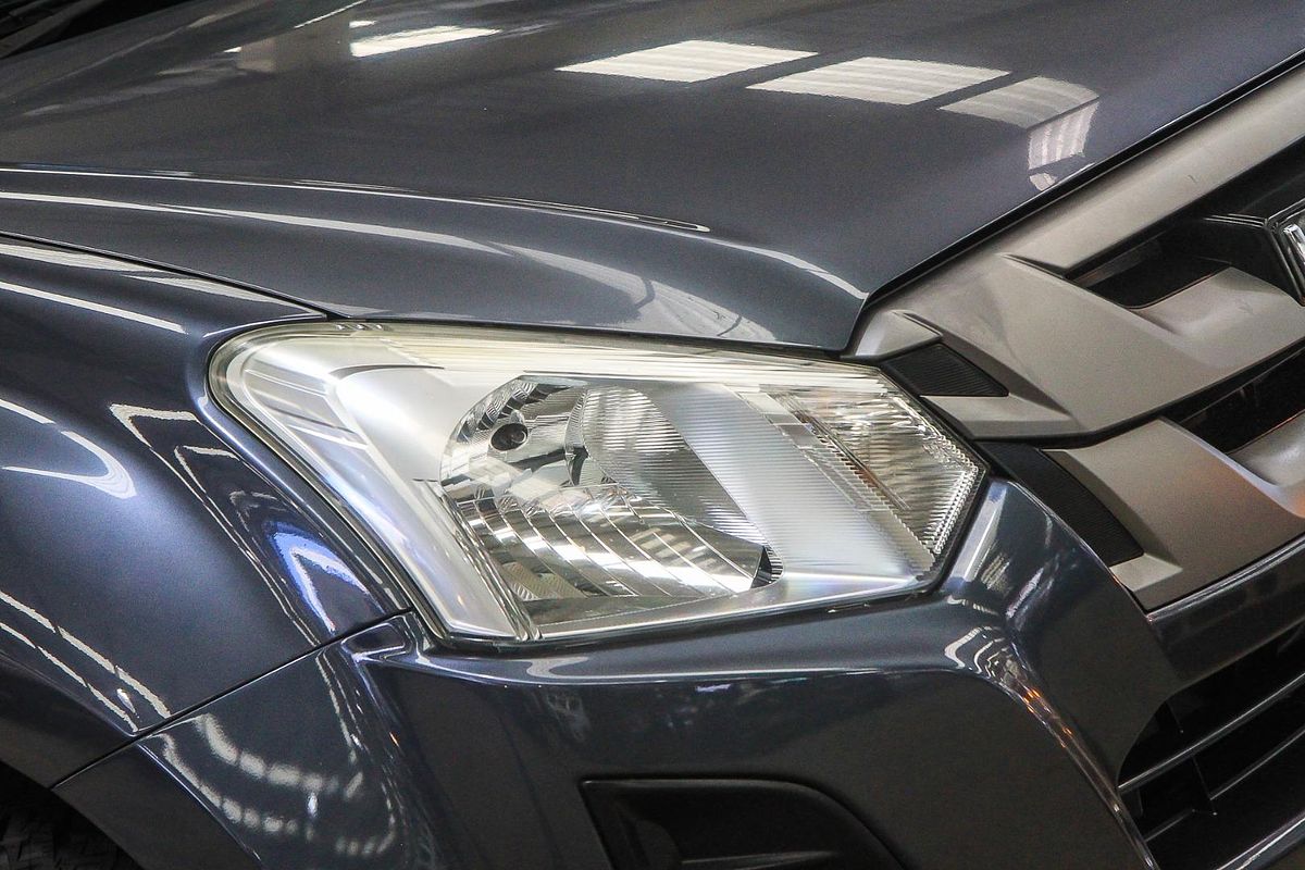 2019 Isuzu D-MAX SX High Ride Rear Wheel Drive