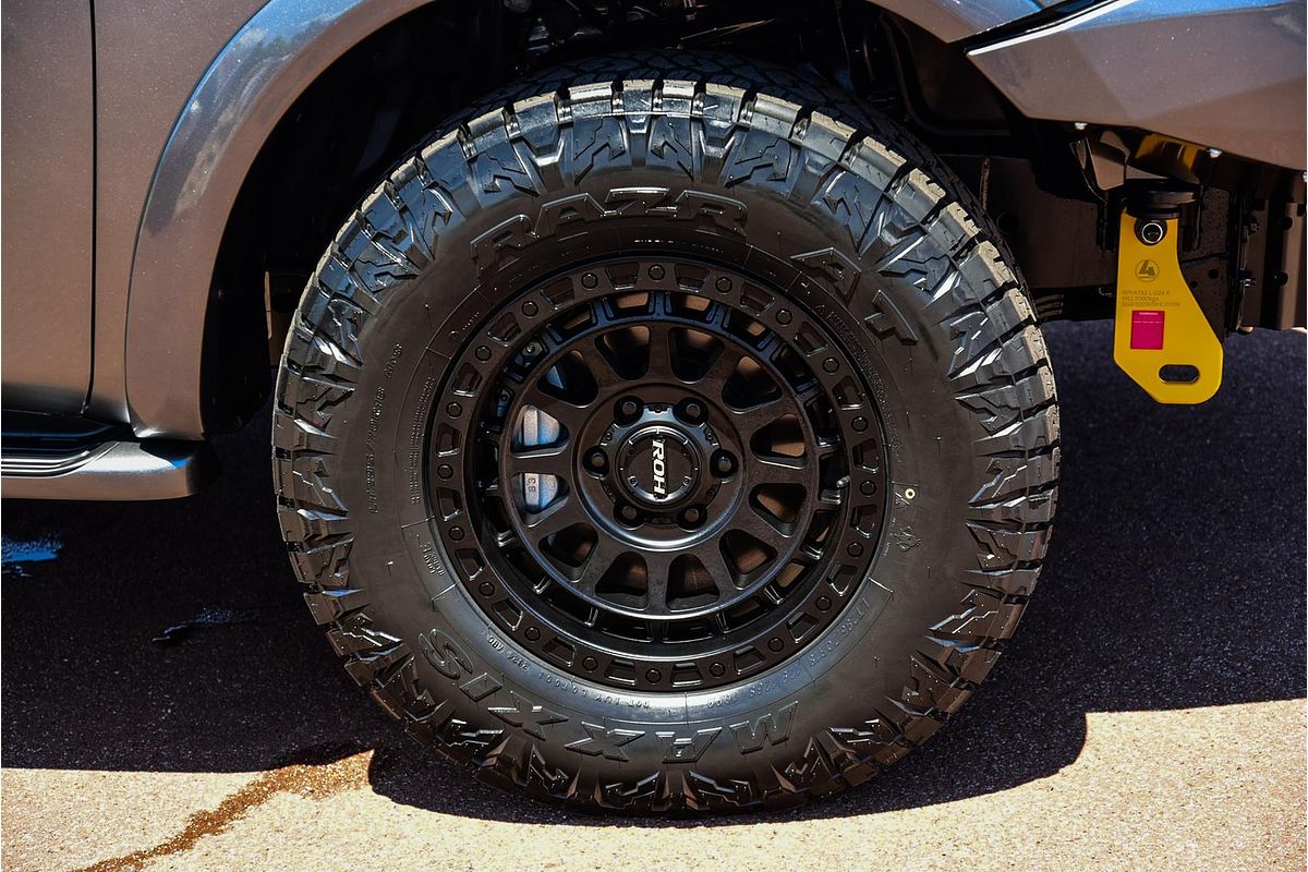 2024 Nissan Patrol Ti-L Y62