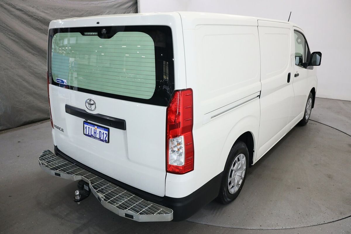 2022 Toyota Hiace GDH300R LWB