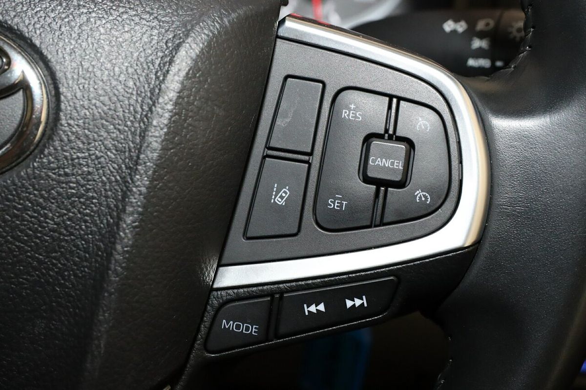 2022 Toyota Hiace GDH300R LWB