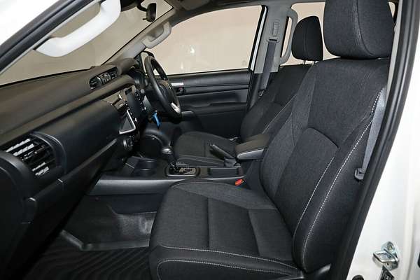 2024 Toyota Hilux SR GUN126R 4X4