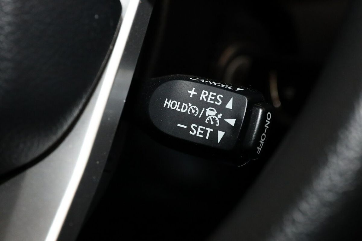 2024 Toyota Hilux SR GUN126R 4X4