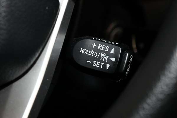 2024 Toyota Hilux SR GUN126R 4X4