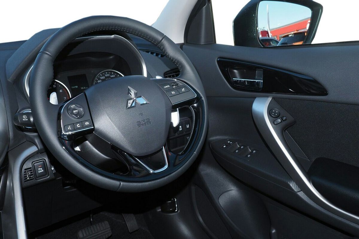 2024 Mitsubishi Eclipse Cross LS YB