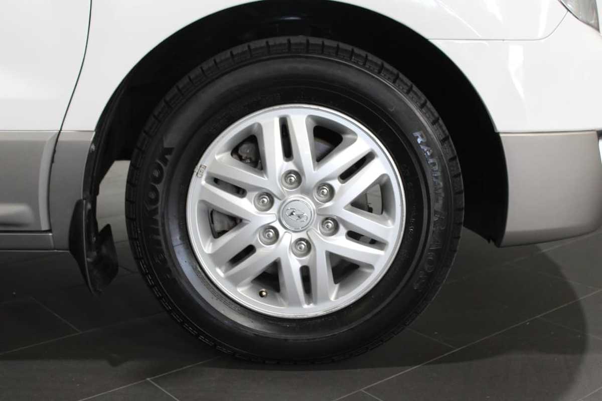 2016 Hyundai IMAX TQ3-W Series II