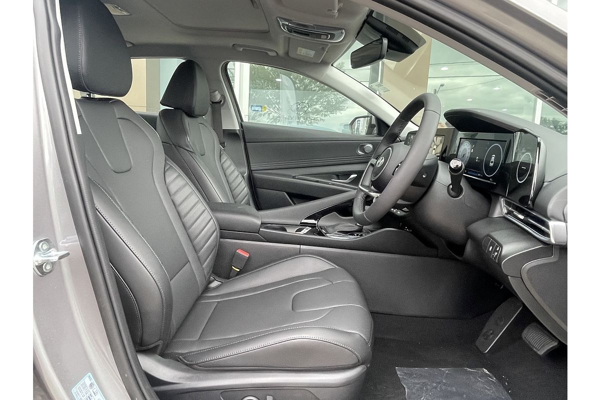 2024 Hyundai i30 Premium CN7.V2