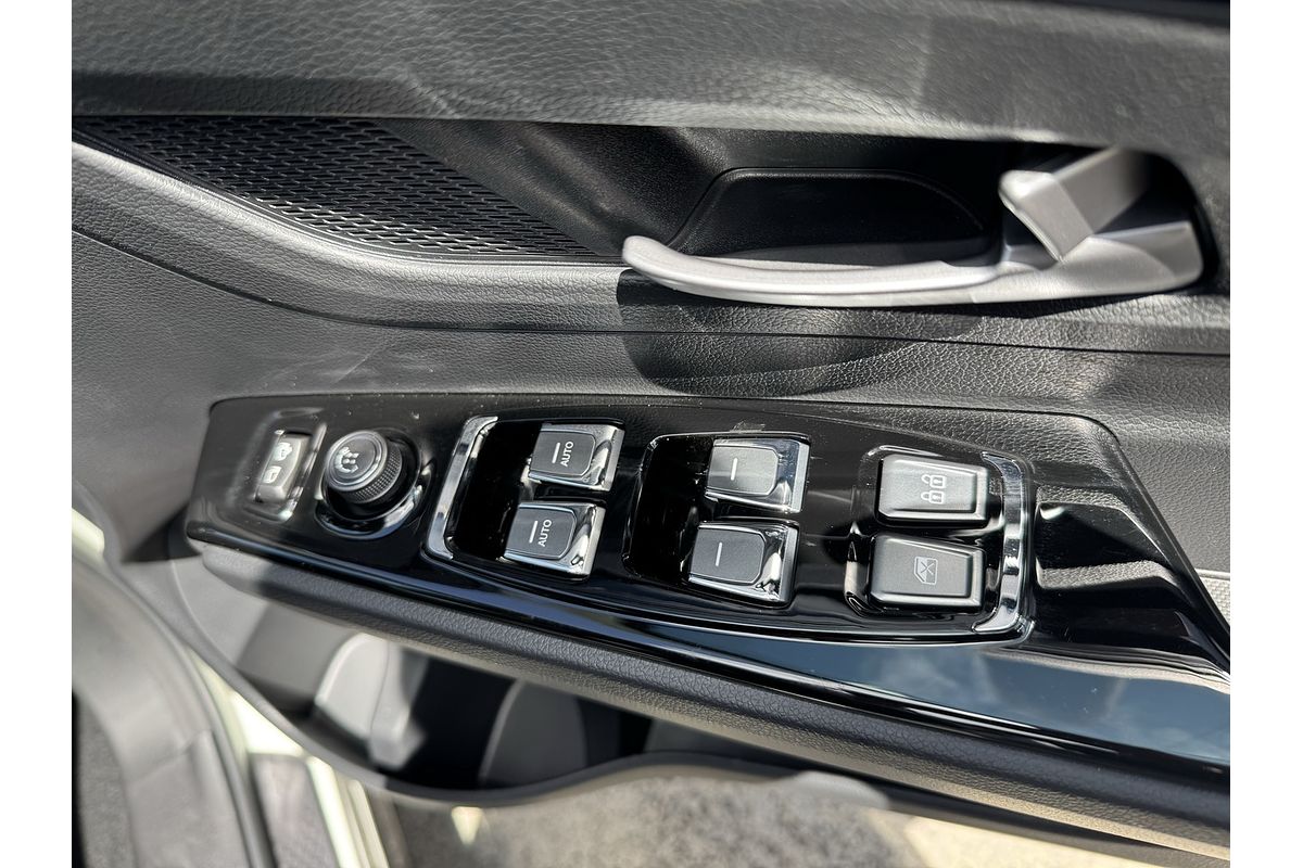 2024 SsangYong Korando Ultimate LTD C300