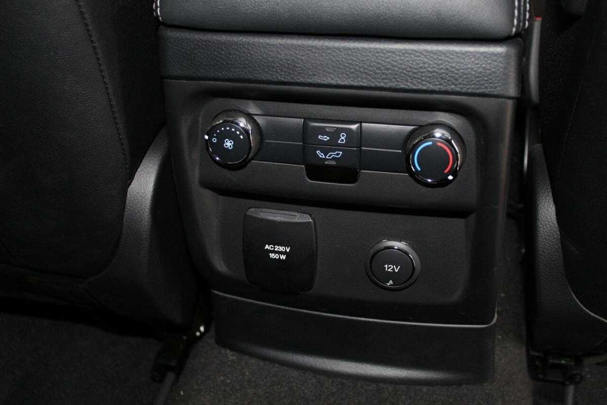 2019 Ford EVEREST Titanium UA II