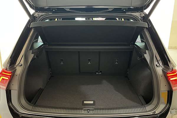 2024 Volkswagen Tiguan 162TSI R-Line 5N