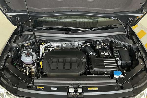 2024 Volkswagen Tiguan 162TSI R-Line 5N