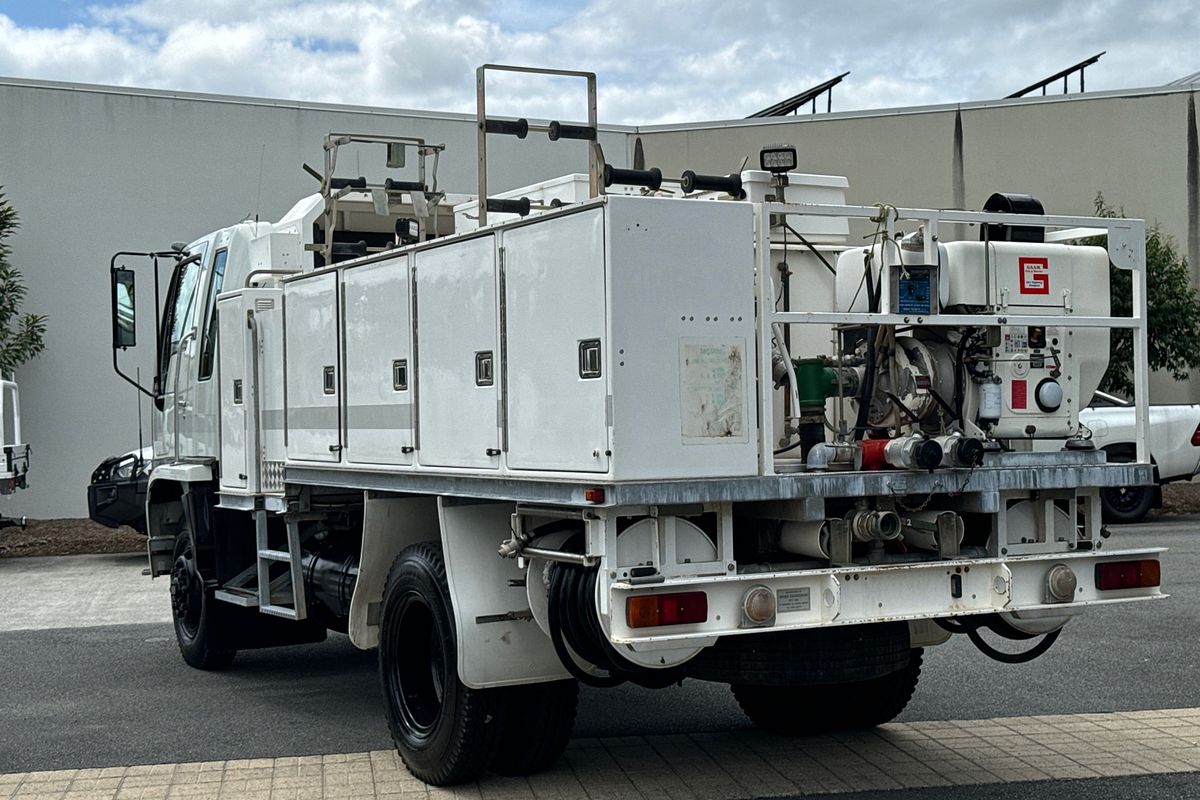 1996 Hino FT 4X4 KESTREL