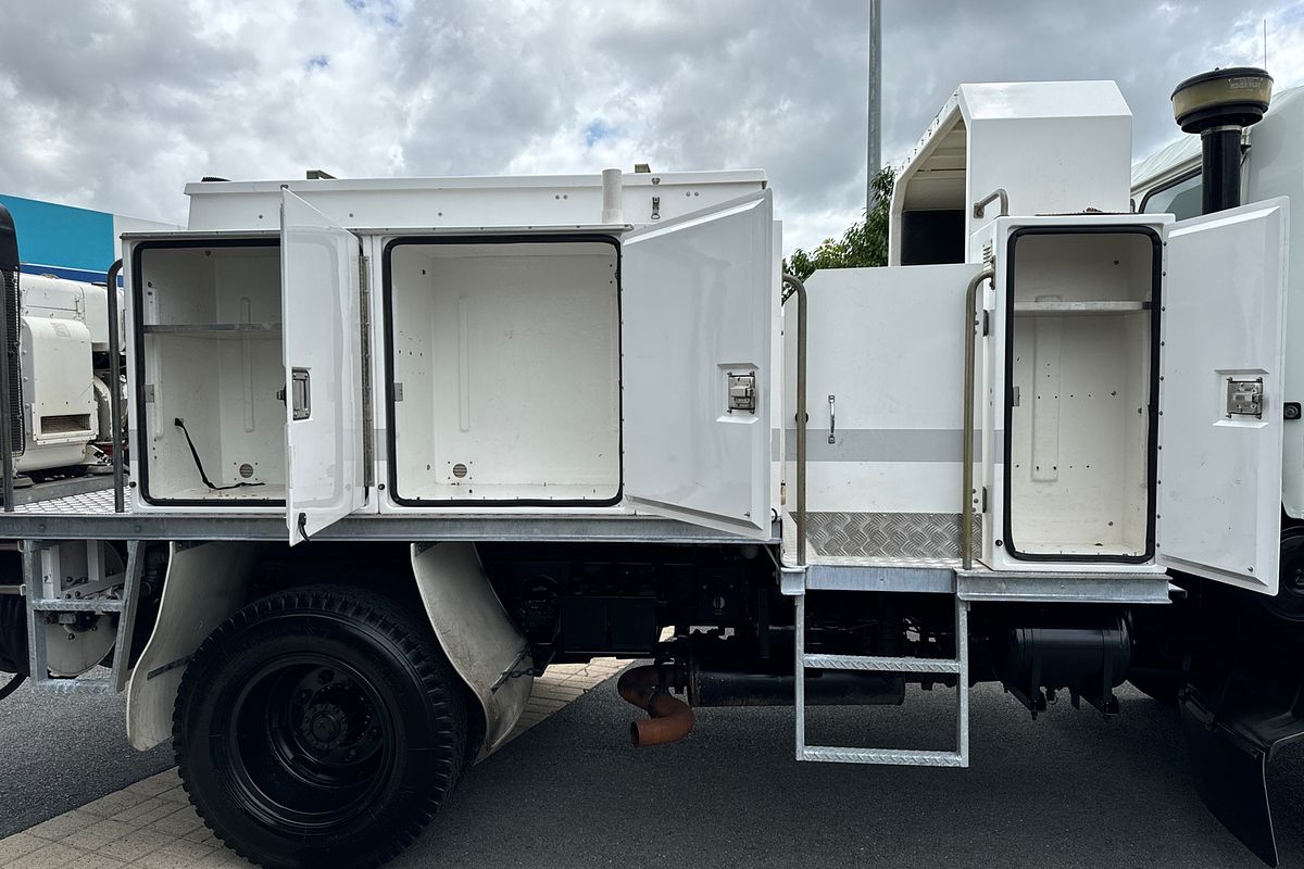 1996 Hino FT 4X4 KESTREL