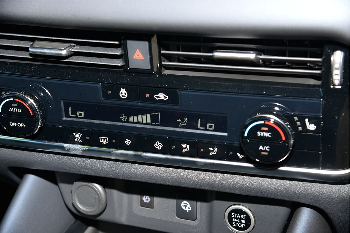2024 Nissan QASHQAI Ti J12