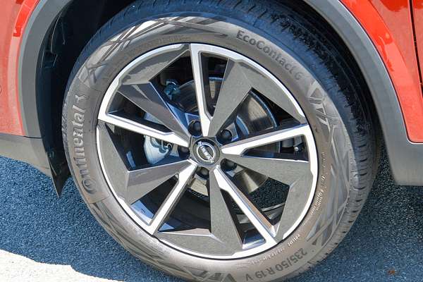 2024 Nissan QASHQAI Ti J12
