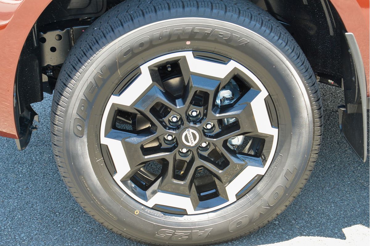 2024 Nissan Navara ST-X D23 4X4