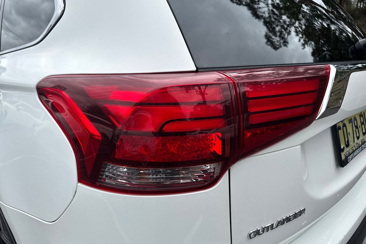 2018 Mitsubishi Outlander LS ZL