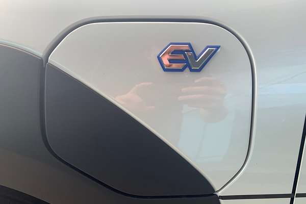 2023 Subaru Solterra AWD E1-1