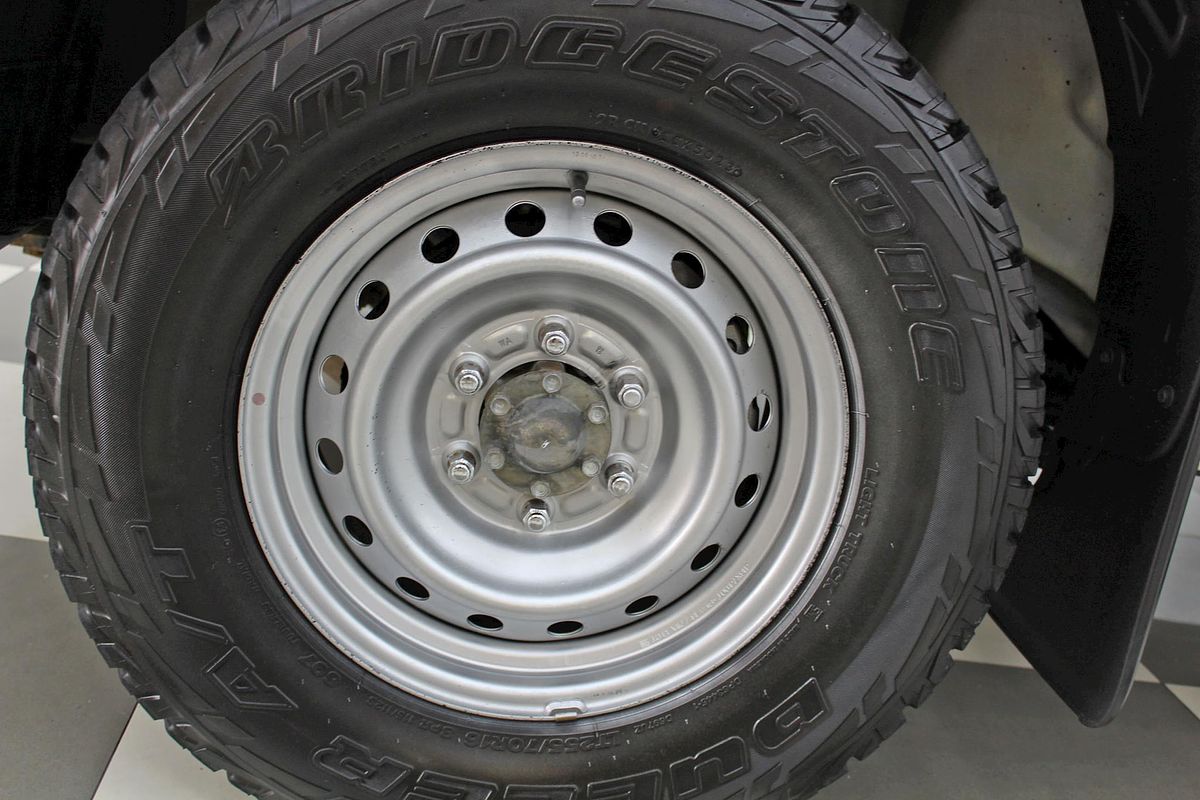 2016 Isuzu D-MAX SX High Ride Rear Wheel Drive